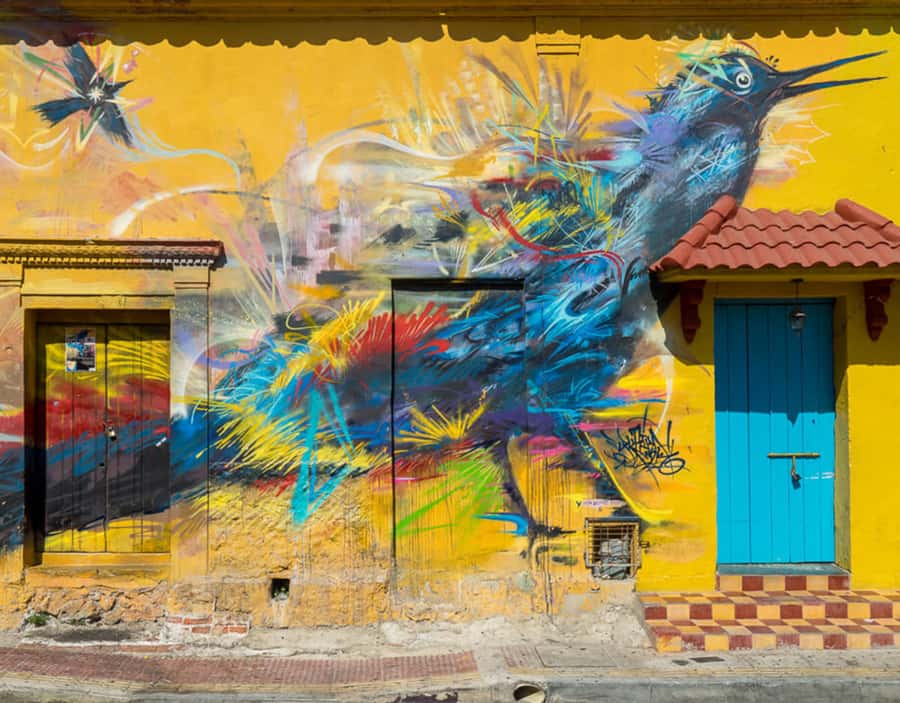 Cartagena: Graffiti Tour in Getsemani - Calle de la Media Luna: the first look at Getsemaní’s walls