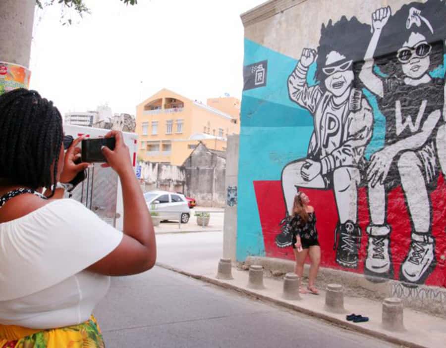Cartagena: Graffiti Tour in Getsemani - Starting in Cartagena and meeting your guide