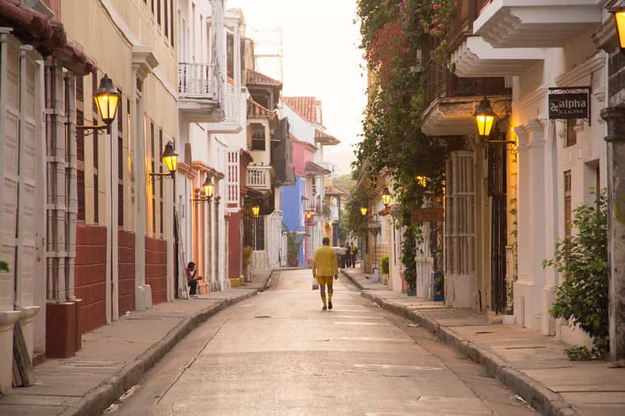 Cartagena Grand City Tour - Bazurto Market, an optional look at local life