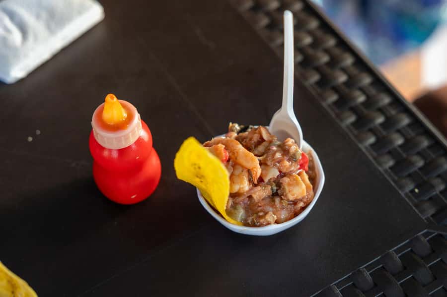 Cartagena: Guided Street Food Tour with Tastings - Who should book this experience?