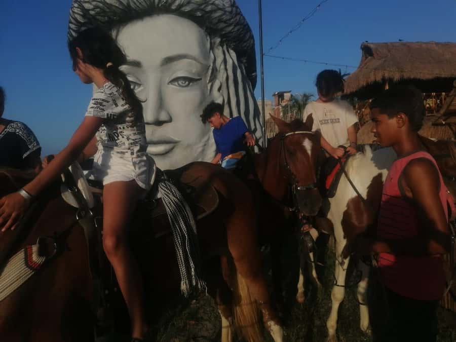 Cartagena: Horse Riding on the Beach with Photos and Lunch - Carlos and the personal side of the ride