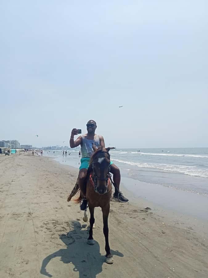 Cartagena: Horse riding on the beaches of Cartagena & PHOTOS - Choosing between 30 minutes and two hours