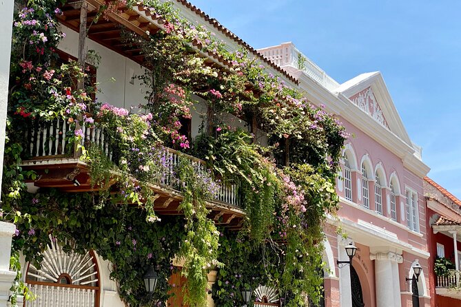 Cartagena Instagrammable History - Starting at Parque de San Diego