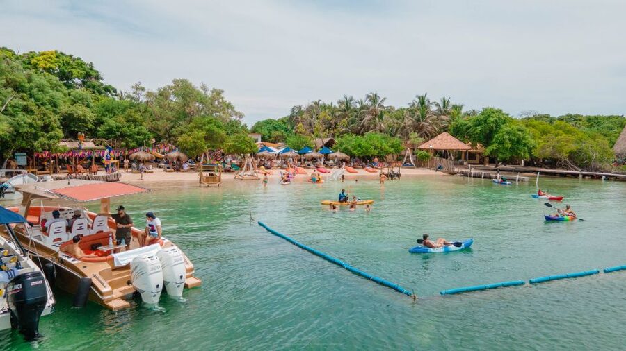 Cartagena: Islabela Islands Boat Trip with Lunch & Cocktail - Who will enjoy this island day most?