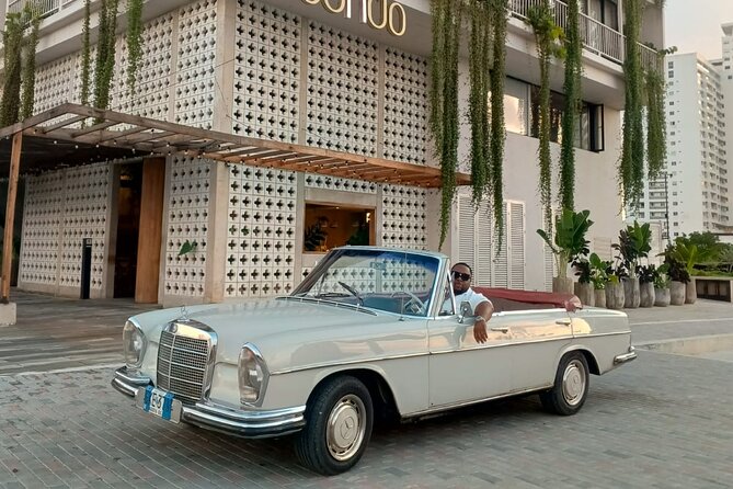 Cartagena Luxury Classic Car Tour + Bilingual Historian Guide - Key points before you book