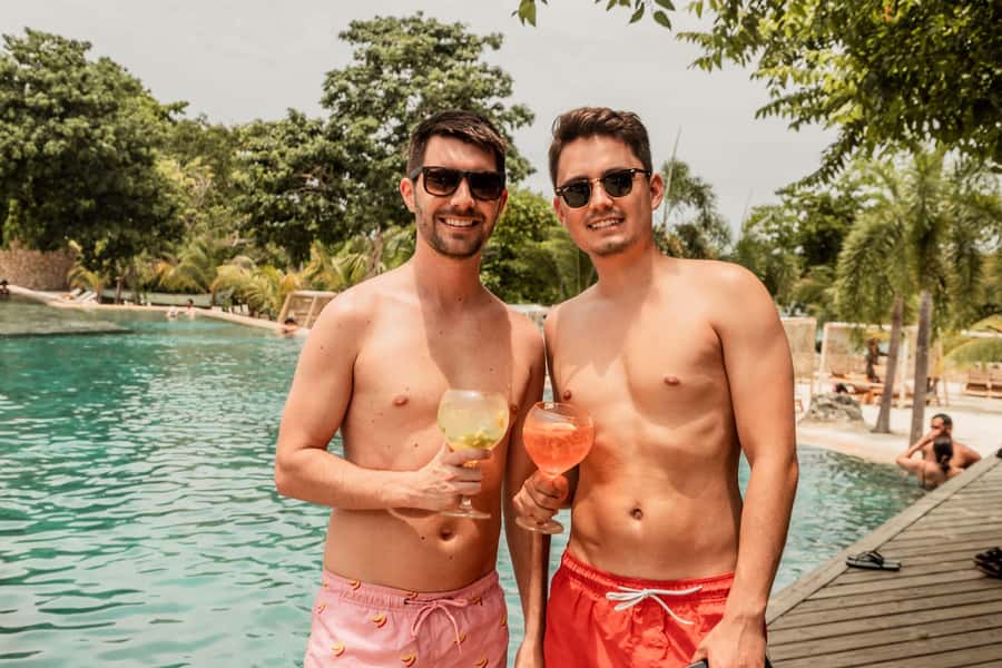 Cartagena: Makani Luxury Beach Club Day Pass - Makani at a glance