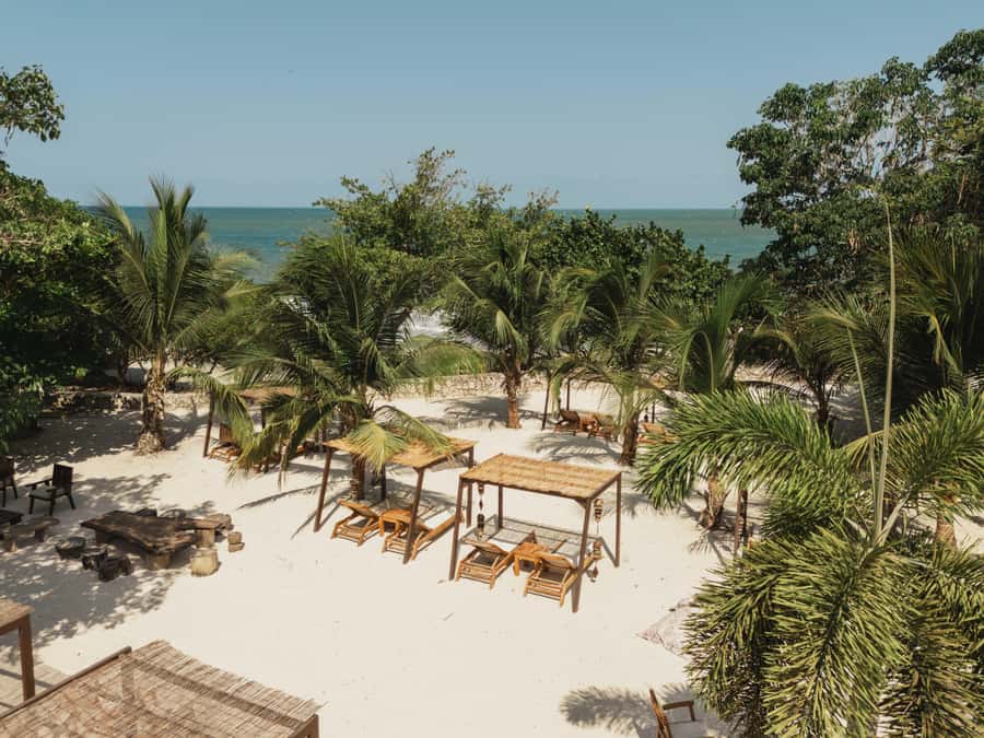Cartagena: Makani Luxury Beach Club Day Pass - A pool day, not a sea-swimming day