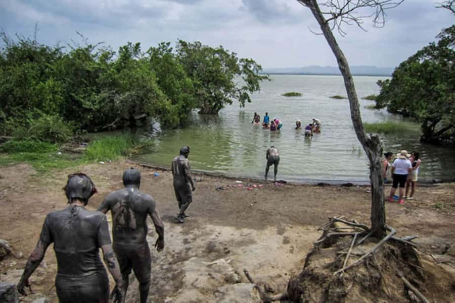 Cartagena: Mud Volcano Tour with Lunch, Pool, and Beach - What to pack, and what to leave behind