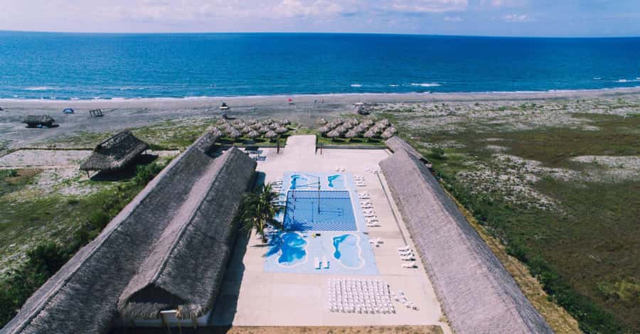 Cartagena: Mud Volcano Tour with Lunch, Pool, and Beach - Lunch and the private beach club