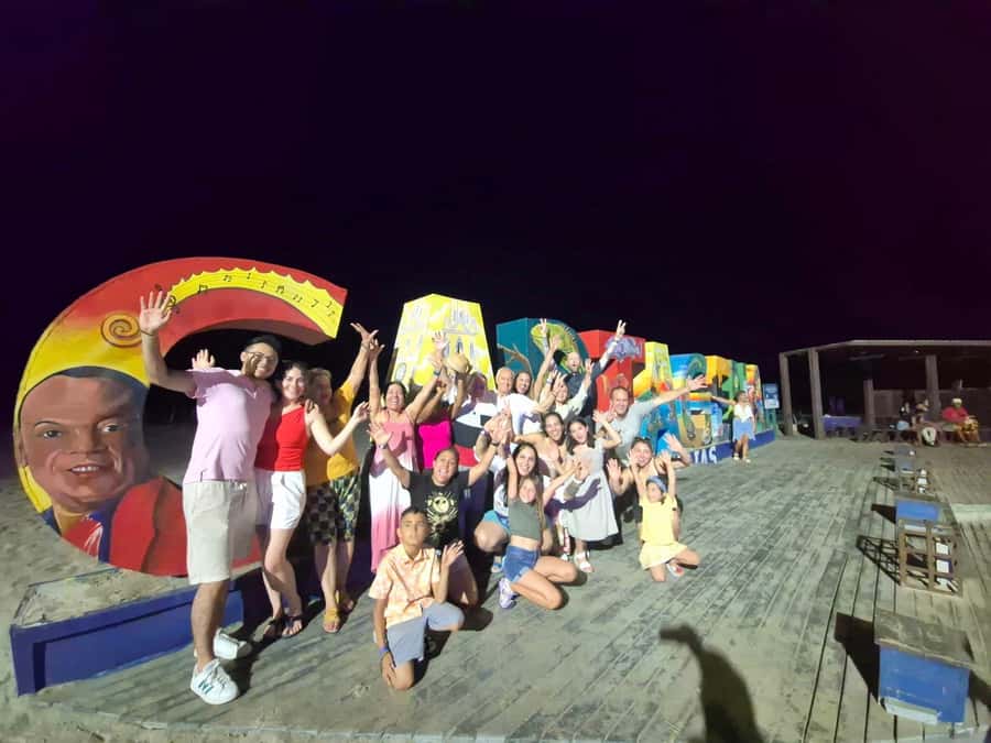 Cartagena: Night party in authentic Colombian chiva with entertainer - First photo stop: Las Botas Viejas