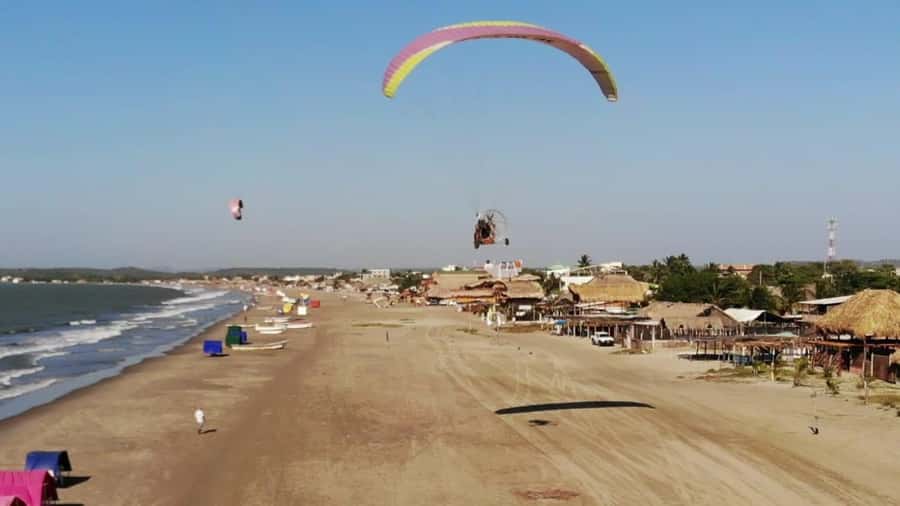 Cartagena: Paratriking Flight from the Beach - What you see from above