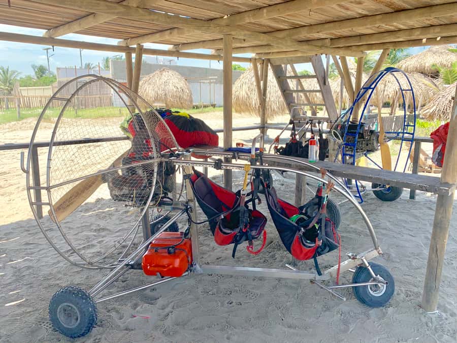 Cartagena: Paratriking Flight from the Beach - Landing and time on the beach