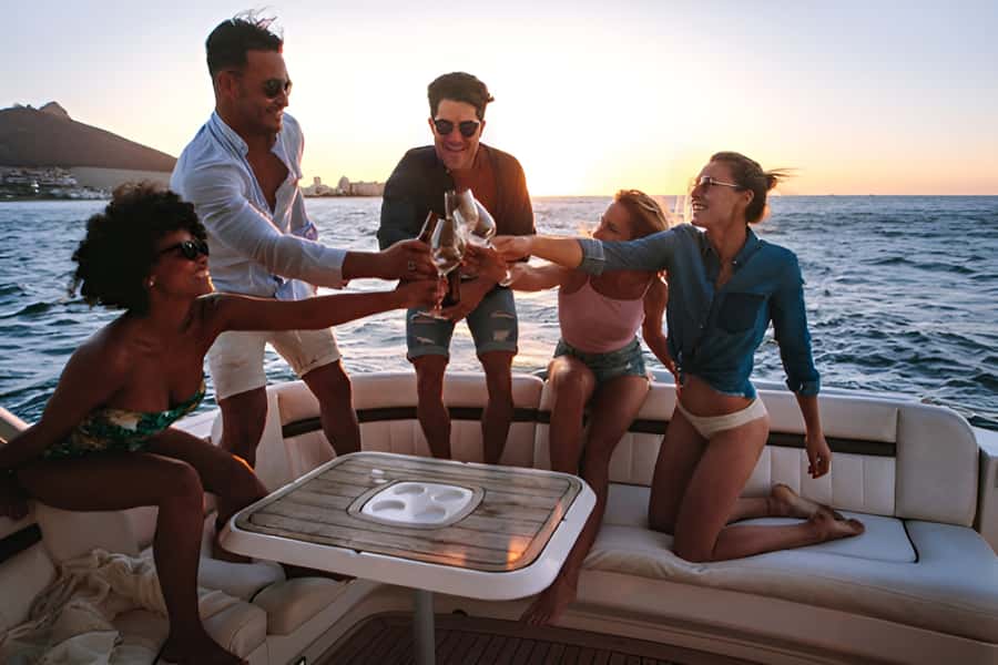 Cartagena: Party Boat to Cholon Beach with 2 Drinks & Lunch - What kind of day is Cholon?