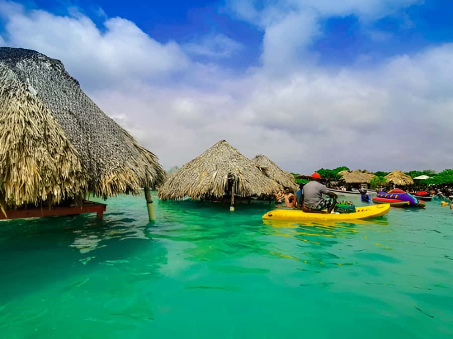 Cartagena: Party Boat to Cholon Beach with 2 Drinks & Lunch - Two included drinks, with a small catch