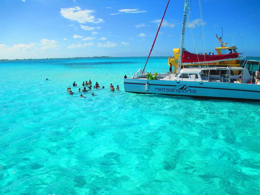 Cartagena: Party Boat to Cholon Beach with 2 Drinks & Lunch - Is $129 a fair price?