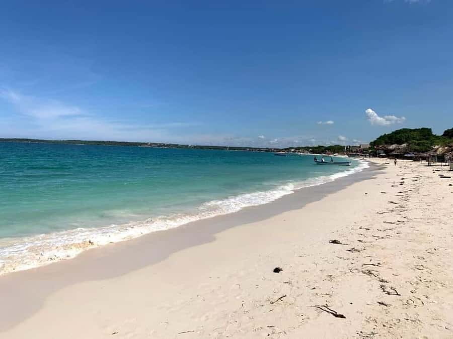 Cartagena: Playa Blanca BARU by speedboat with lunch - A fast ride from Cartagena to Barú