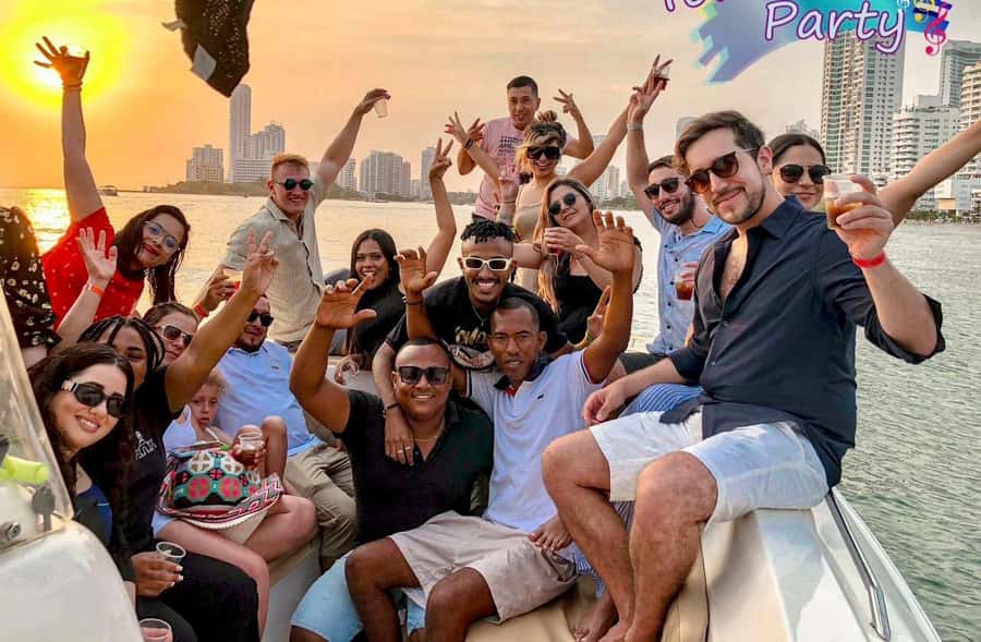 Cartagena: Private Sunset and Night Boat Tour - Key points to know before you book