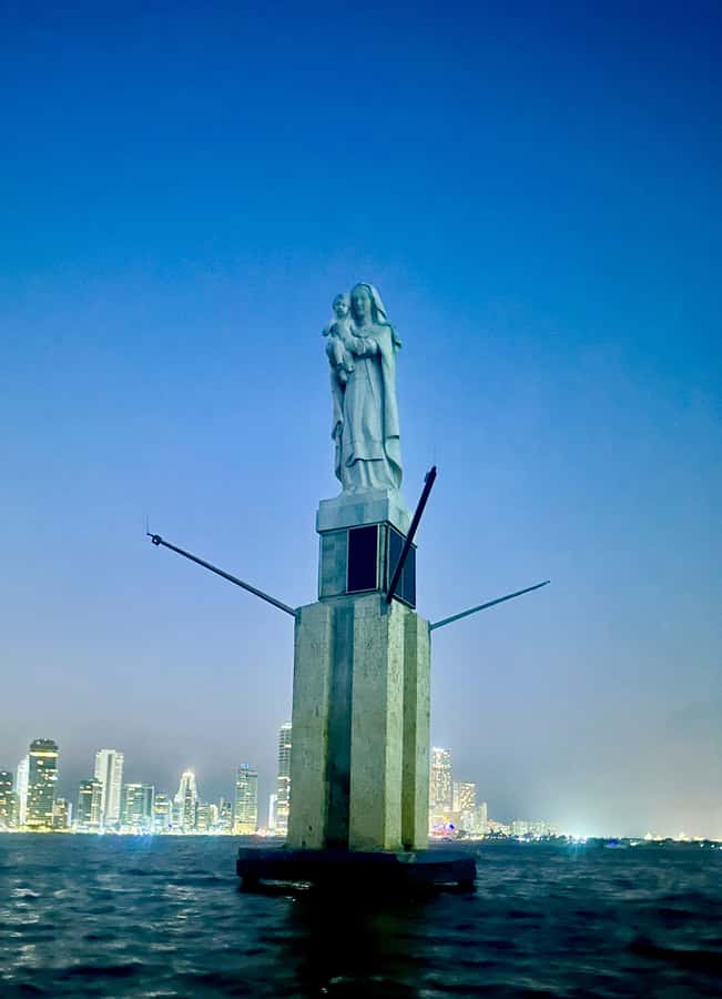 Cartagena: Private Sunset and Night Boat Tour - Bocagrande, Castillogrande, and El Laguito from the water