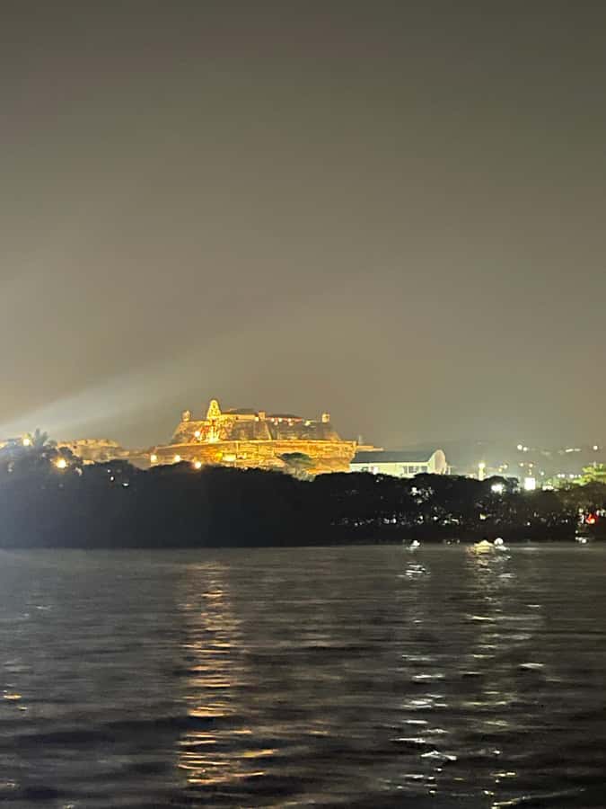 Cartagena: Private Sunset and Night Boat Tour - What the two hours feel like