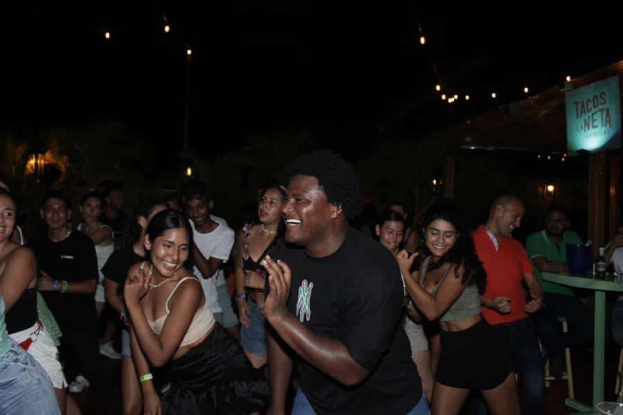 Cartagena: Pub Crawl with Dancing Lessons and Free Shots - Music, live shows, and the young crowd