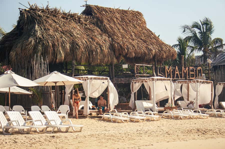 Cartagena: Rosario Islands Day Tour with Snorkel & Lunch - Tierra Bomba and the final beach-club stop