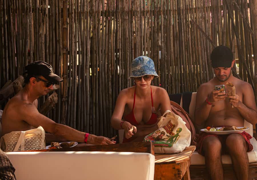 Cartagena: Rosario Islands Day Tour with Snorkel & Lunch - What to pack for the islands