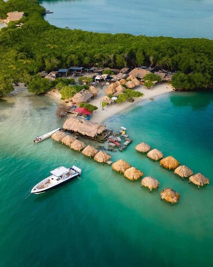 Cartagena: Rosario islands Playa Blanca Barù by boat & lunch - Rosario Islands: scenic views and a choice of add-ons
