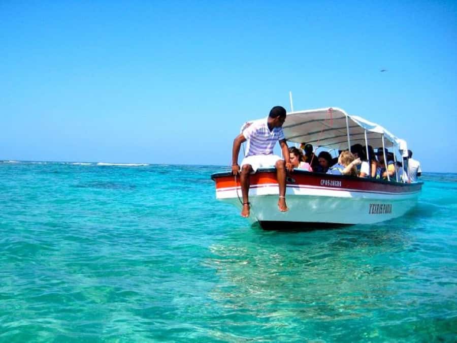 Cartagena: Rosario islands Playa Blanca Barù by boat & lunch - Who will enjoy this boat trip most?