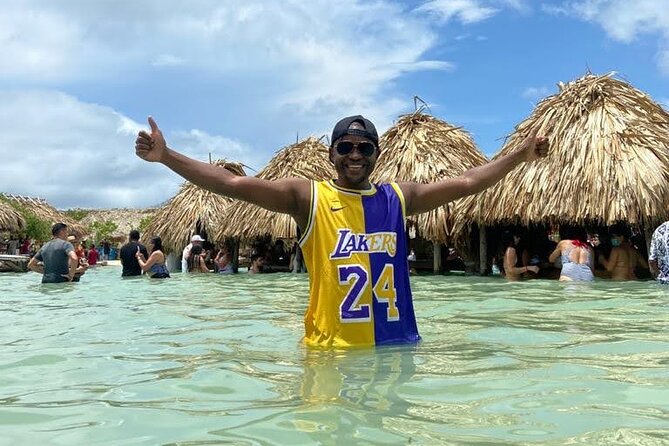 Cartagena's Legendary Boat Party : Full Day in Cholón - The Rosario Islands boat ride and the short swim stop