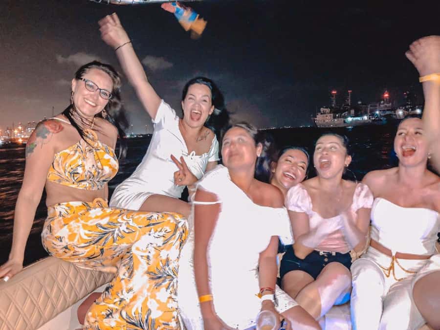 Cartagena: Speed Boat Party on the Bay with open bar - My Booking Advice
