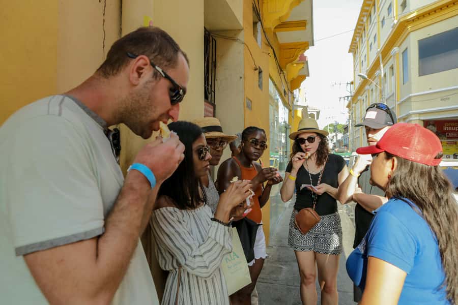 Cartagena: Street Food Walking Tour - Key points at a glance