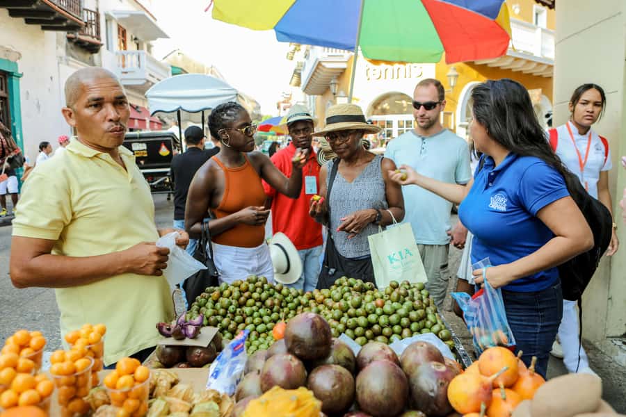 Cartagena: Street Food Walking Tour - Timing, language, and the finish