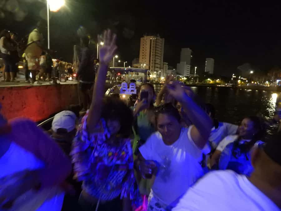 Cartagena: Sunset baytour with Dj, drinks and disco - Is $39 a fair price?