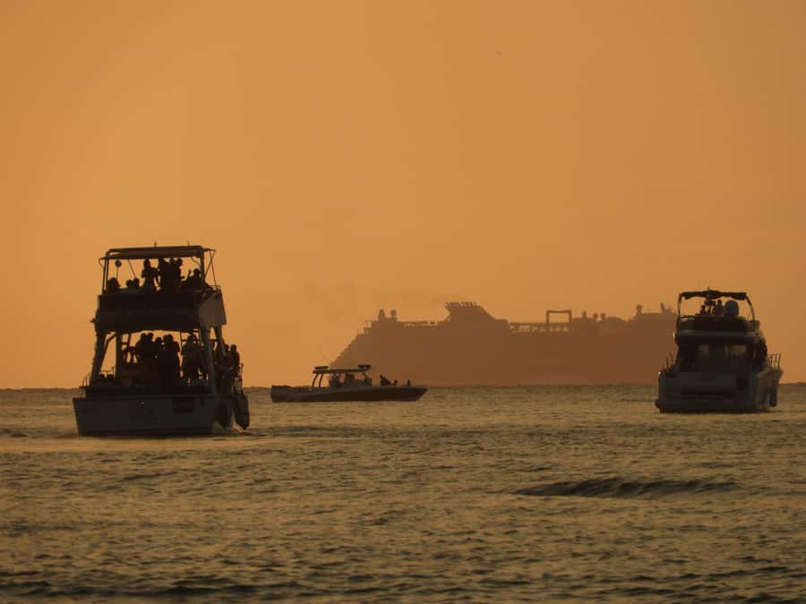 Cartagena: Sunset baytour with Dj, drinks and disco - Booking details that affect your evening