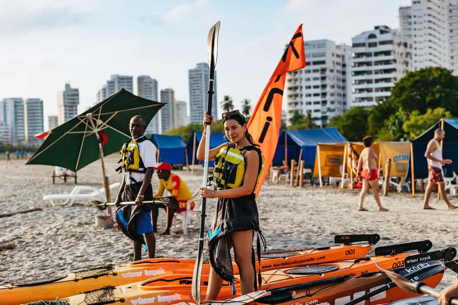 Cartagena: Sunset Sea Kayaking Tour - What to wear and pack