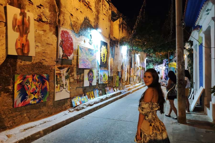 Cartagena: Walled City & Getsemani Private Tour - Colonial houses, narrow streets, and the feel of the old center