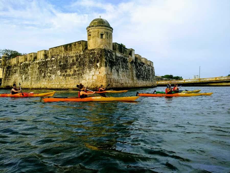 Cartagena: Walled City Kayak Tour - Meeting at San Sebastián de Pastelillo fortress