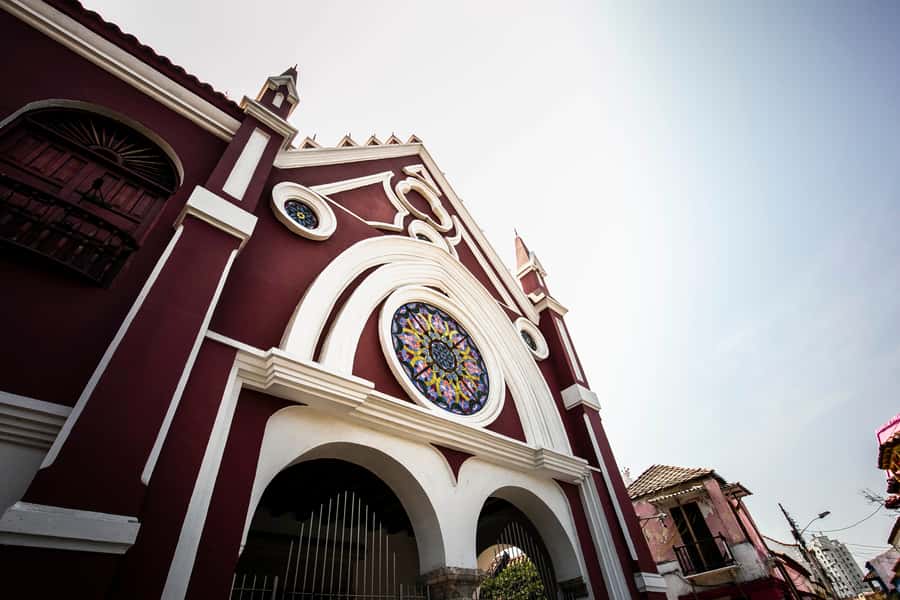 Cartagena: Walled City Walking Tour - Plaza Santo Domingo and the city walls