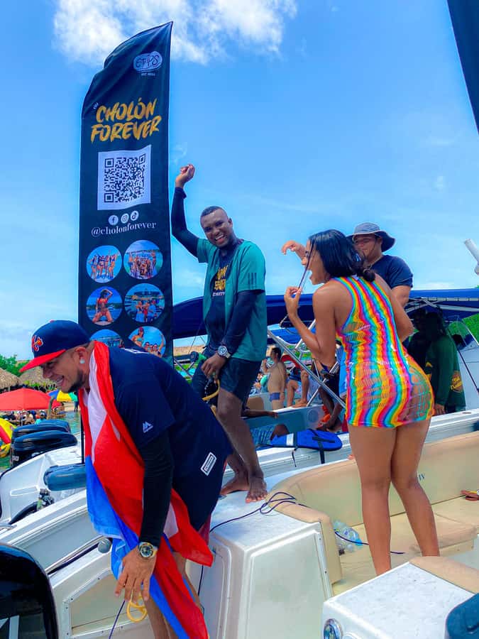 Cholon Forever Boat Party - Arriving at Cholón around 11:30