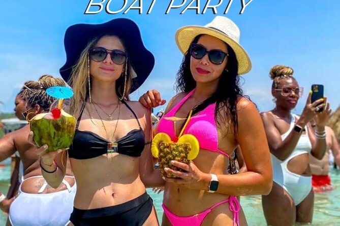 Cholon The party island, with DJ on board - Four hours in Cholon, with music as the guide