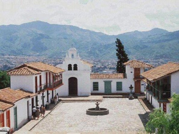 City tour, Commune 13, Metro Cable, Botero Park and more. Private - Key points to know before booking