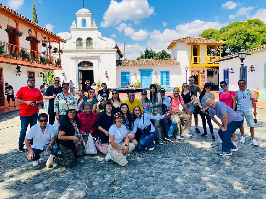 City Tour Medellin with a Chiva or a thematic van - A four-hour introduction to Medellín
