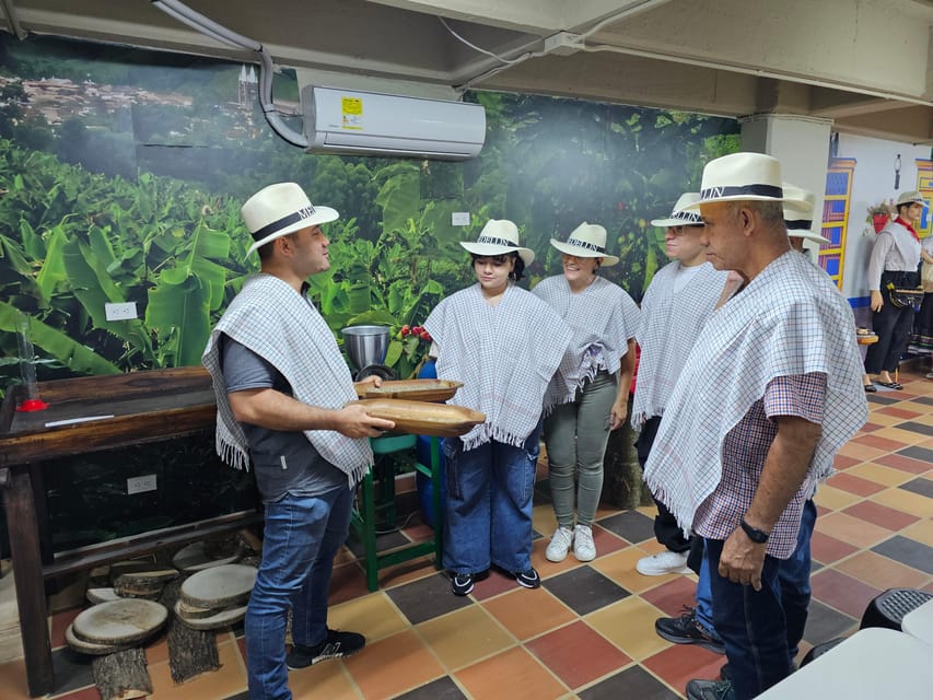 Coffee Experience with roasting show in Comuna 13 - Planning this with a Comuna 13 visit