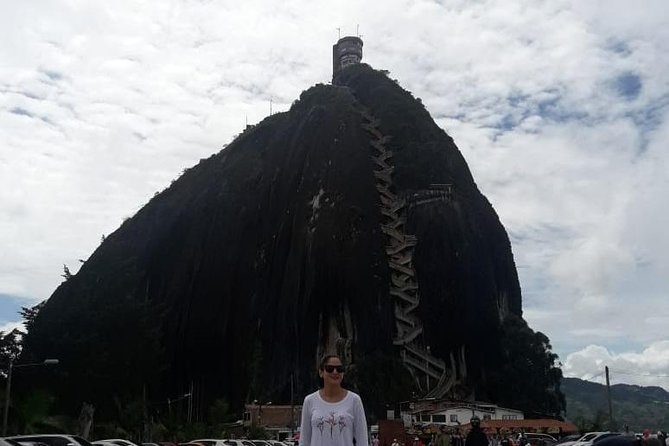 Combo Guatape and Medellin Sightseeing Tours - A private car makes the schedule flexible, but space matters
