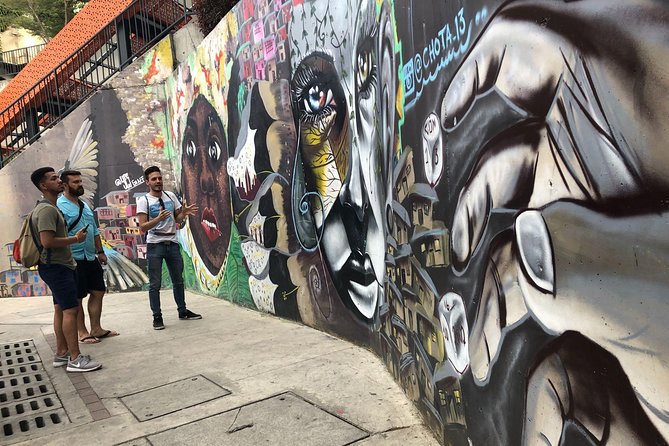 Comuna 13 & Downtown: From violence to innovation - Why this Medellín tour feels different
