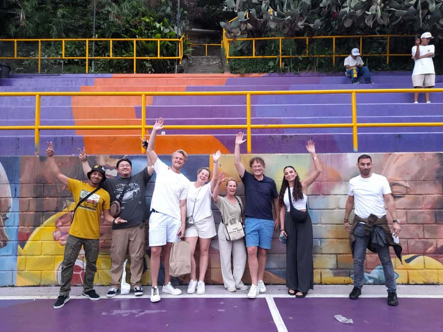 Comuna 13: Graffiti tour & Street Food/drink with telesferic - The metro ride gives the tour a local beginning