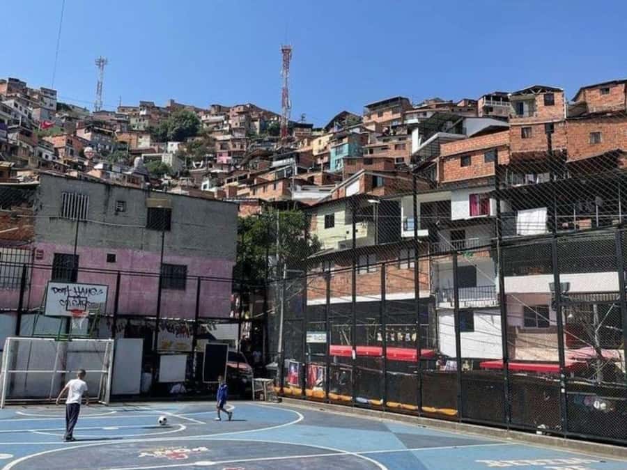 Comuna 13: Recorrido de Arte Urbano, Cultura y Resiliencia - Key details before you book