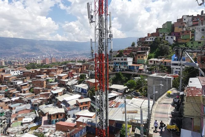 Comuna 13 tour and cable car - Key points before you book