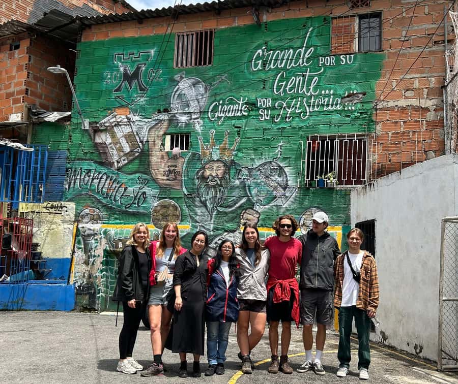 Comuna 4 - Moravia Tour - Starting at Caribe Metro Station