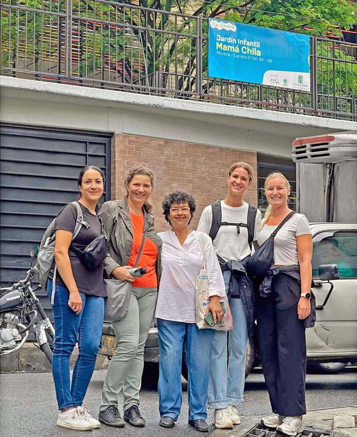 Comuna 4 - Moravia Tour - A small food tasting and time to talk
